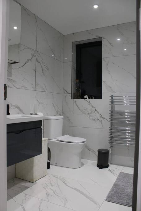 5 Star Apartment Londýn Exteriér fotografie